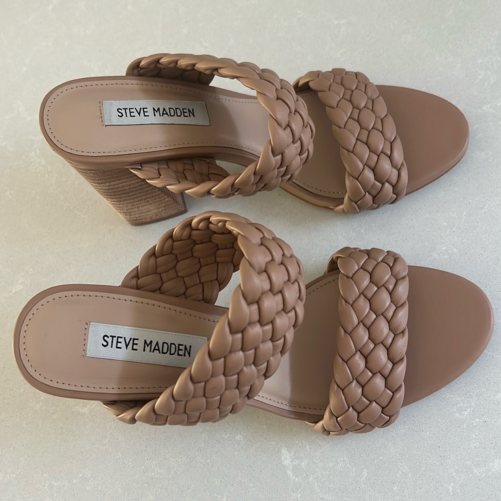 STEVE MADDEN block heels (NWOB)